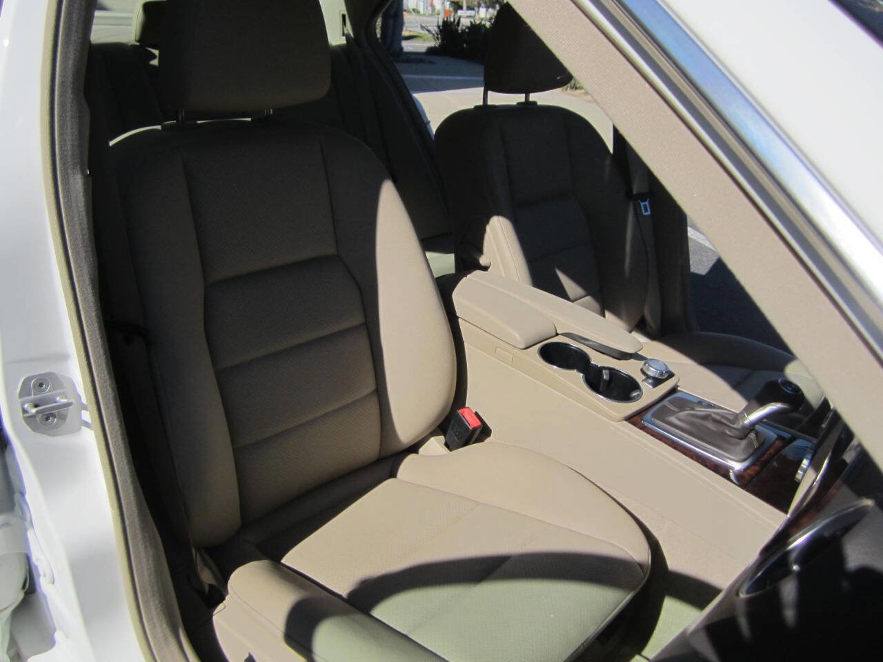 Used 2014 Mercedes-Benz C 250 C 250 Sport 4dr Sedan image 19
