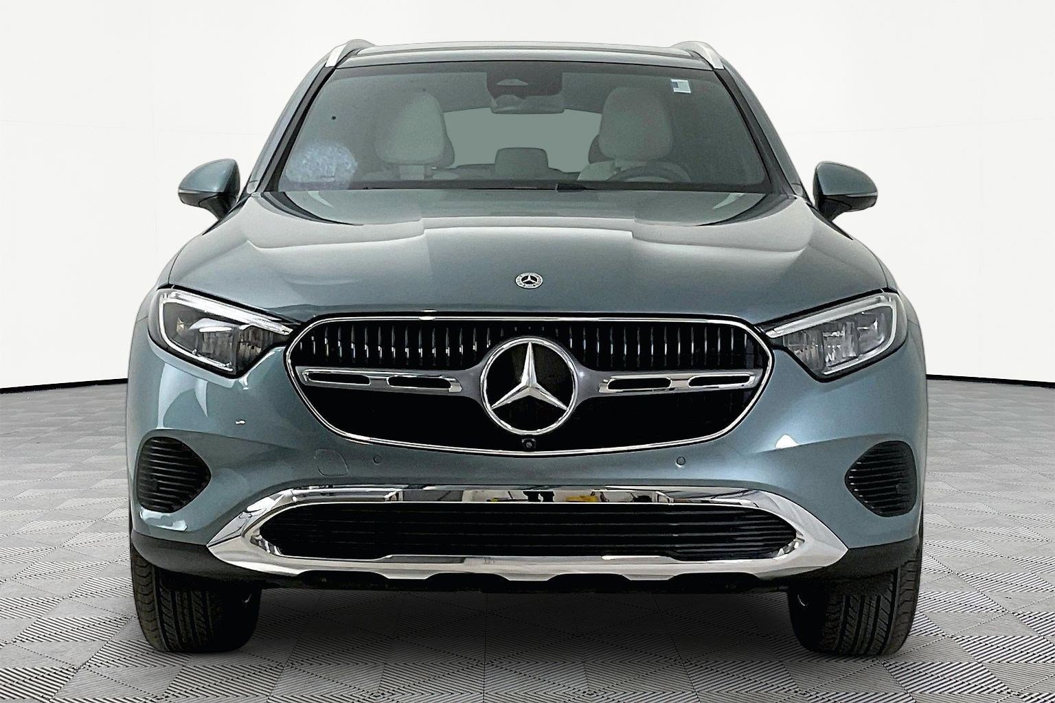 Used 2025 Mercedes-Benz GLC 350e 4MATIC video 2