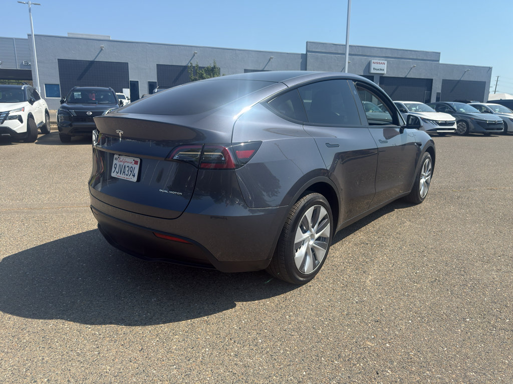 Used 2023 Tesla Model Y Long Range AWD/4WD image 5