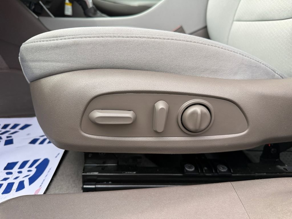 Used 2023 Chevrolet Malibu LT w/ LPO, Floor Liner Package image 16