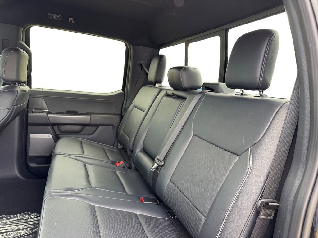 New 2025 Ford F150 Lariat w/ Equipment Group 501A Mid image 16