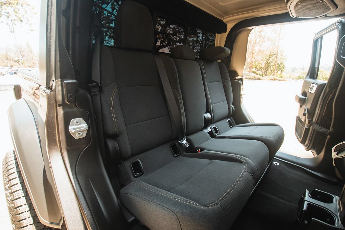 Used 2024 Jeep Gladiator Sport AWD/4WD image 19