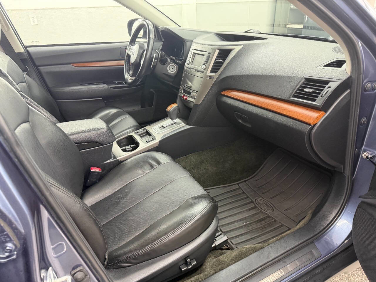Used 2014 Subaru Outback 2.5i Limited w/ Moonroof Package image 12