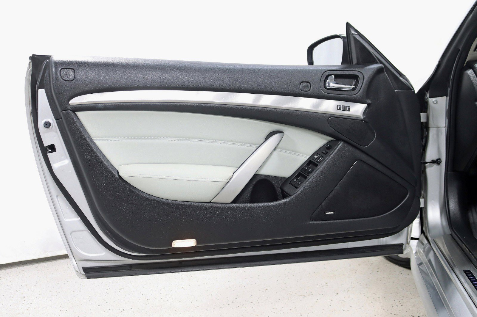 Used 2013 INFINITI G37 Sport w/ Premium Pkg RWD image 30