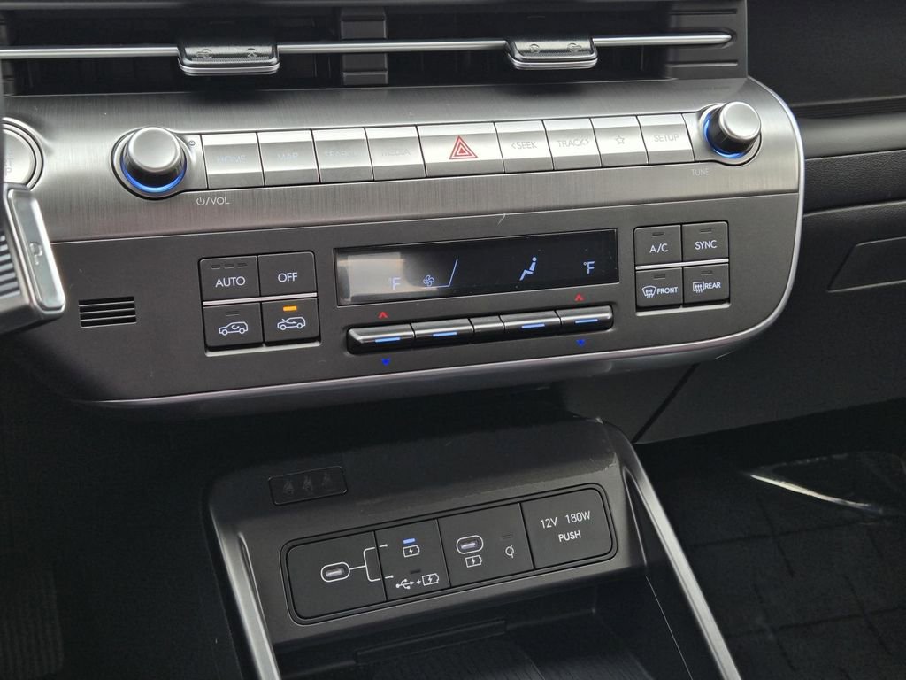 Used 2025 Hyundai Kona Limited image 16