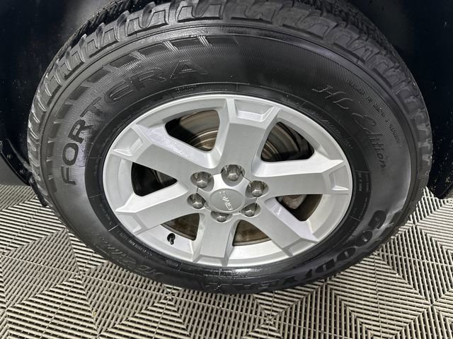 Used 2015 GMC Acadia SLE image 5