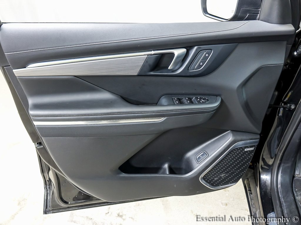 Certified 2025 Buick Enclave Preferred image 21