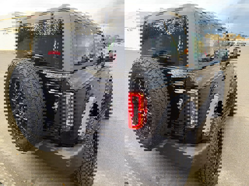 Used 2022 Ford Bronco Outer Banks image 14