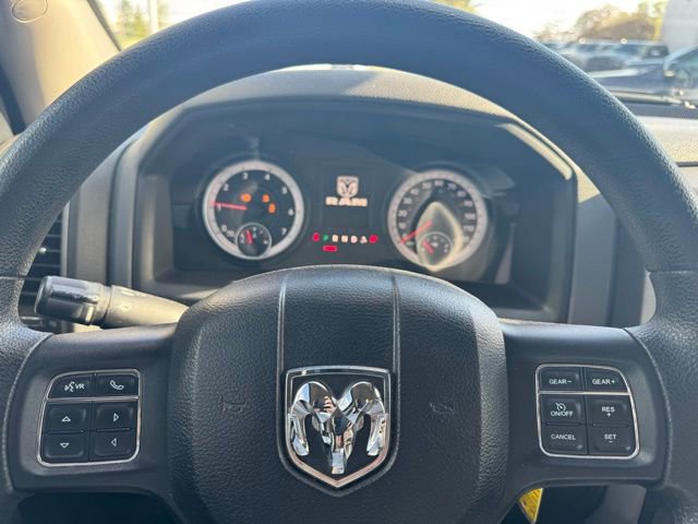 Used 2015 RAM 1500 Express AWD/4WD image 17
