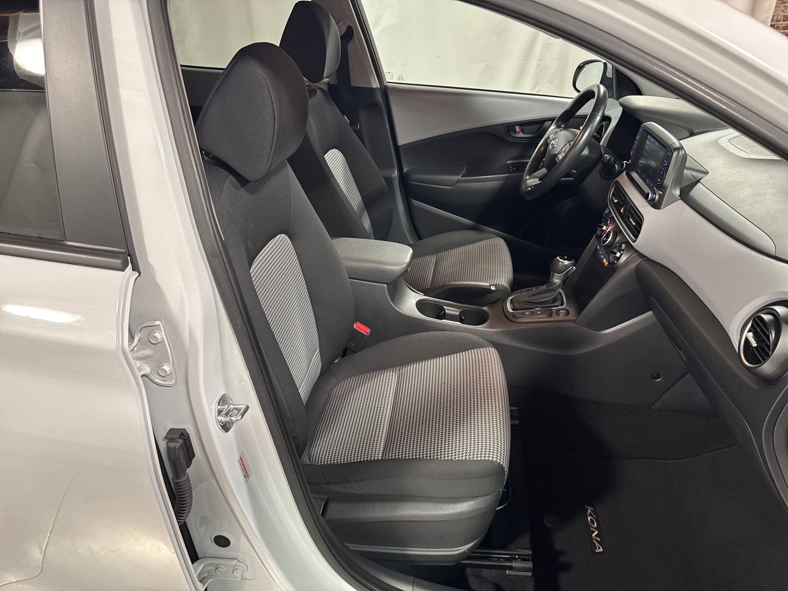 Used 2019 Hyundai Kona SEL AWD/4WD image 26
