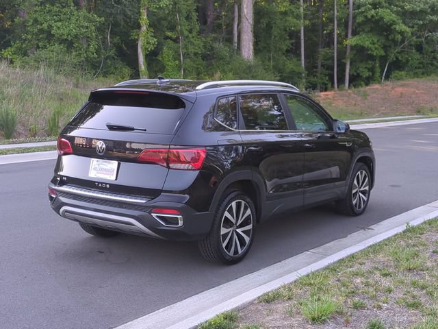 Used 2022 Volkswagen Taos SE FWD image 13