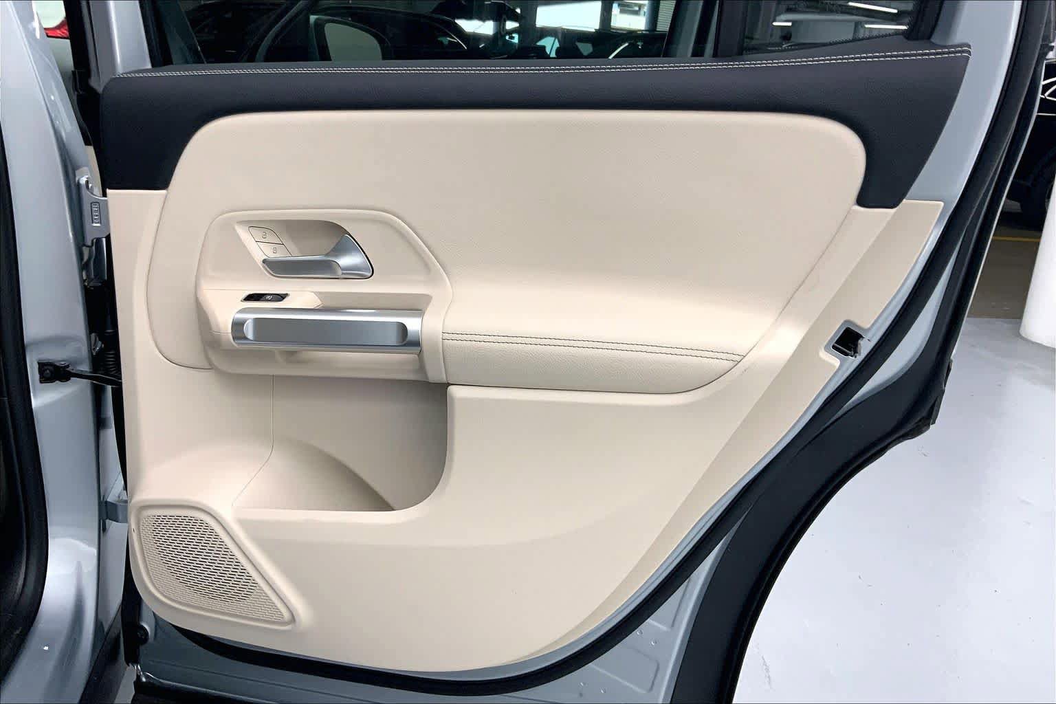 New 2026 Mercedes-Benz GLB 250 image 13