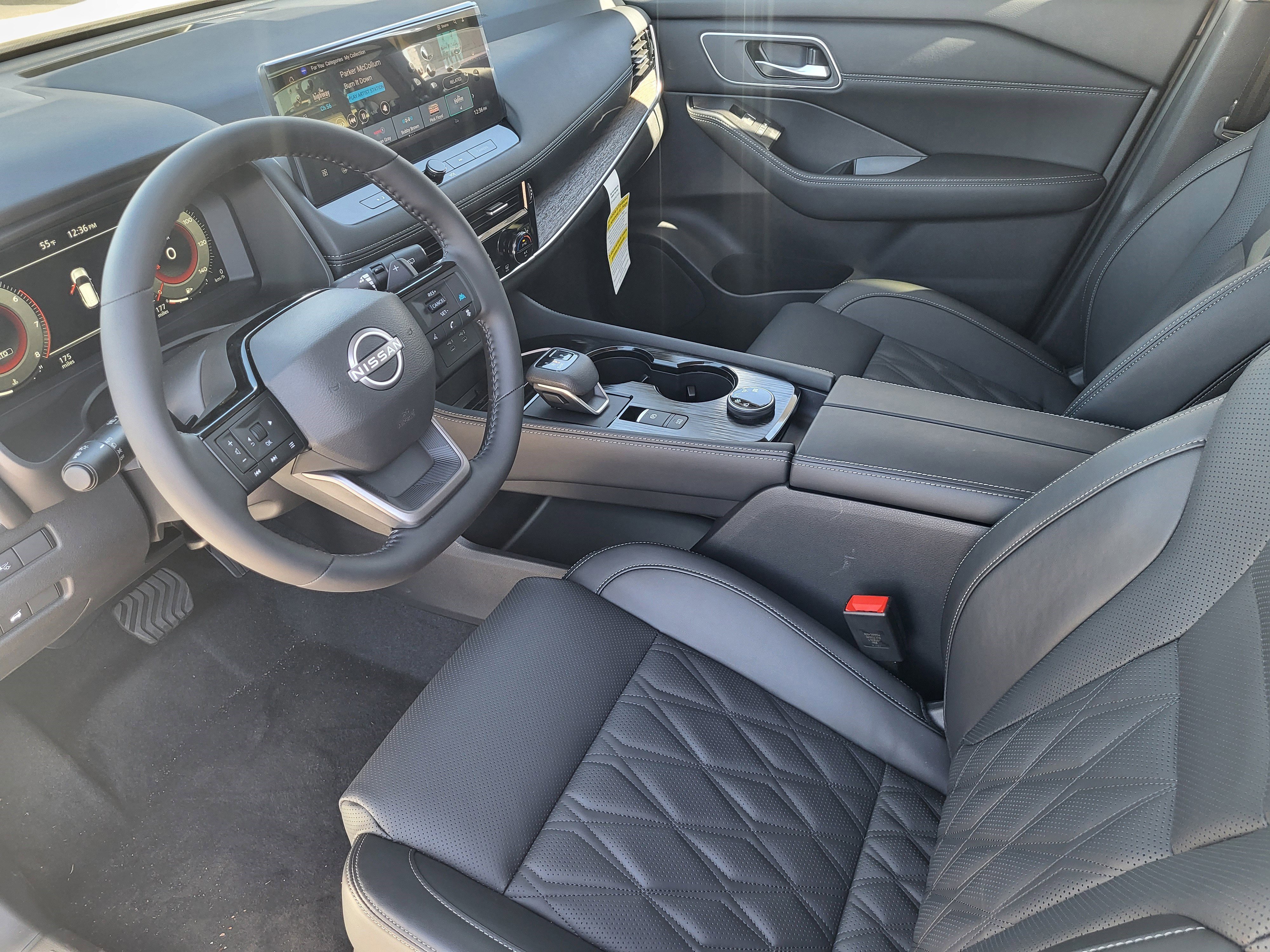 New 2026 Nissan Rogue Platinum w/ Platinum Premium Package image 9