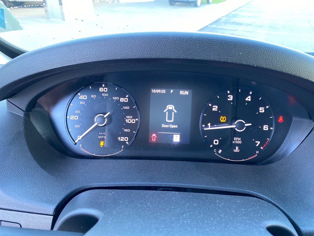 Used 2025 RAM ProMaster 2500 w/ Storage Group image 16