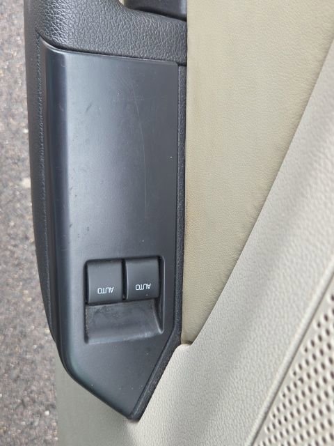 Used 2010 Ford Mustang Premium image 16