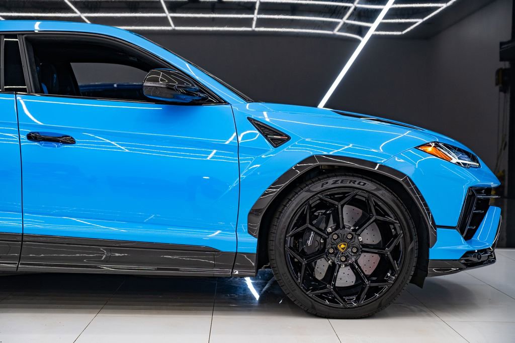Used 2024 Lamborghini Urus Performante AWD/4WD image 8