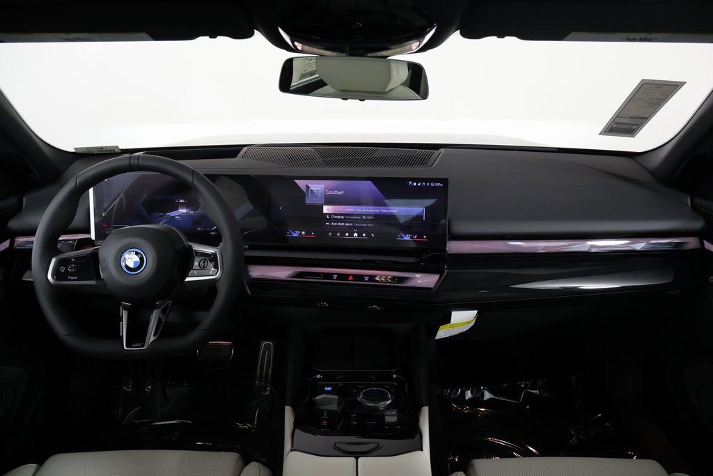New 2026 BMW i5 eDrive40 w/ M Sport Package image 4