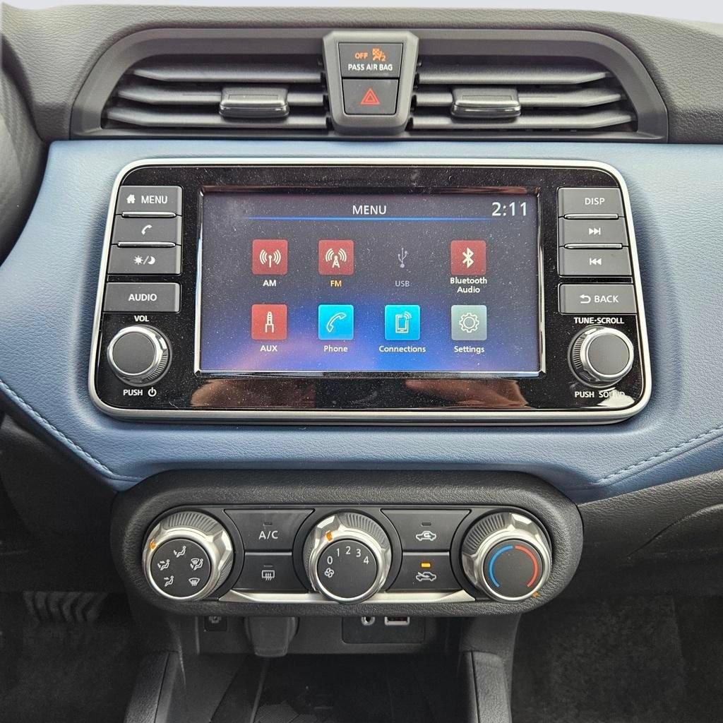 Used 2025 Nissan Versa SV w/ Trunk Package FWD image 13