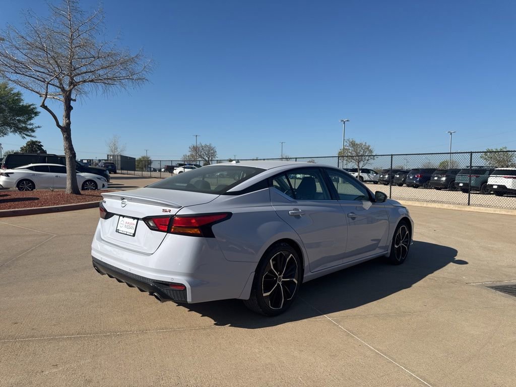 Certified 2024 Nissan Altima 2.5 SR image 6