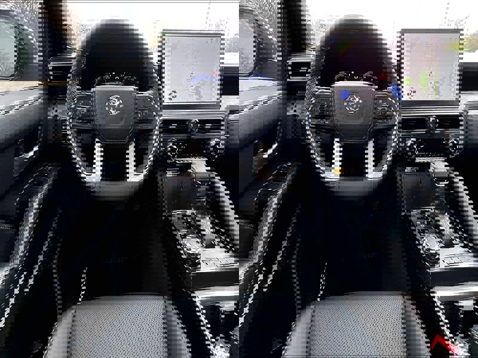 Used 2025 Toyota Tacoma Limited image 17