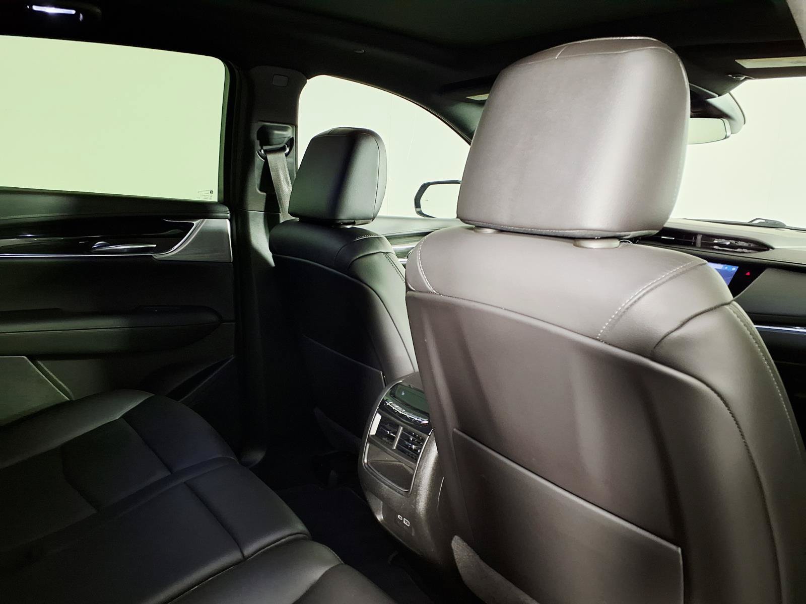 Used 2021 Cadillac XT5 Premium Luxury FWD image 11