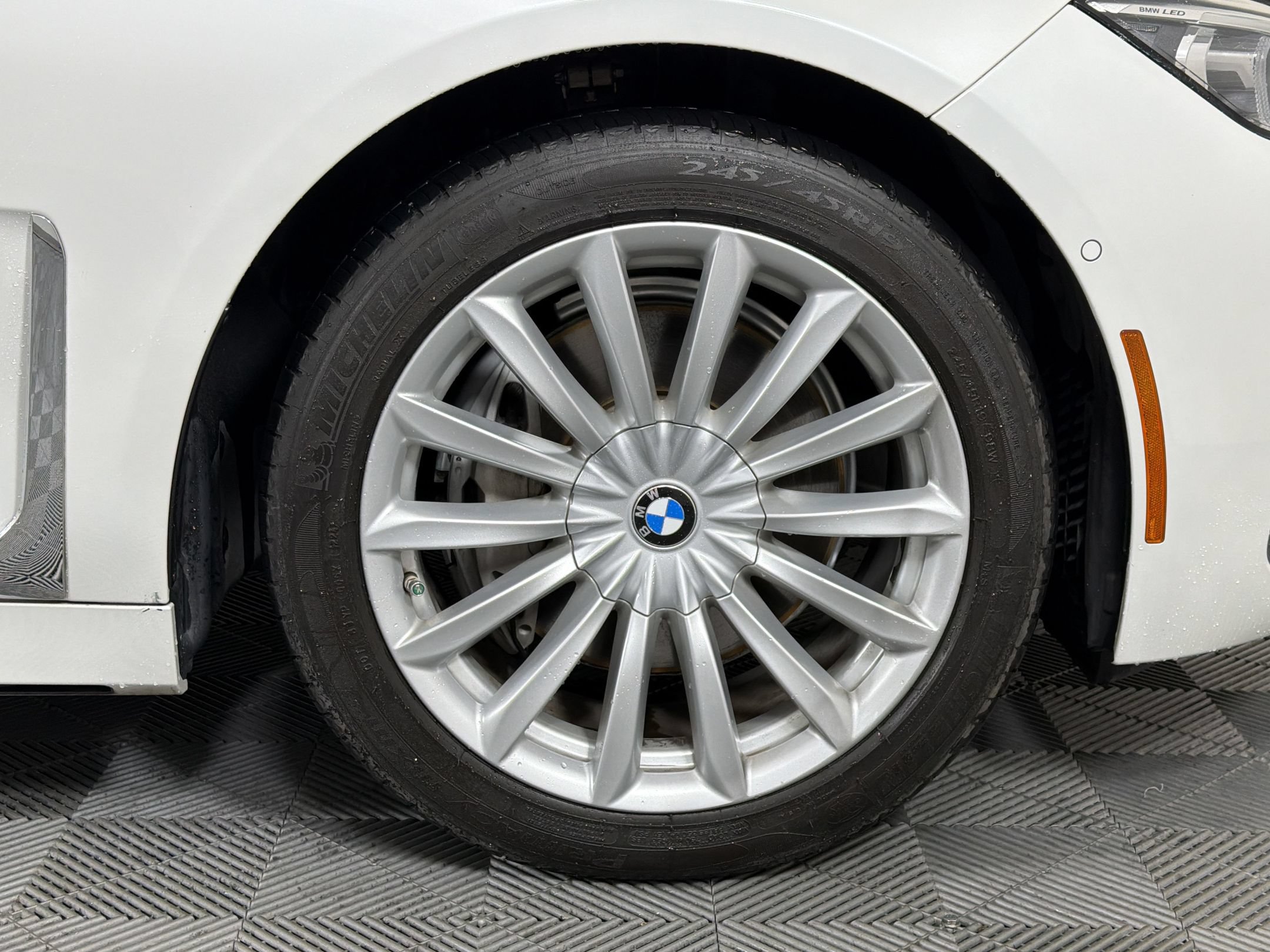 Used 2020 BMW 740i RWD image 14