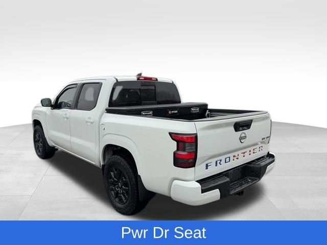 Used 2024 Nissan Frontier SV w/ SV Convenience Package image 9