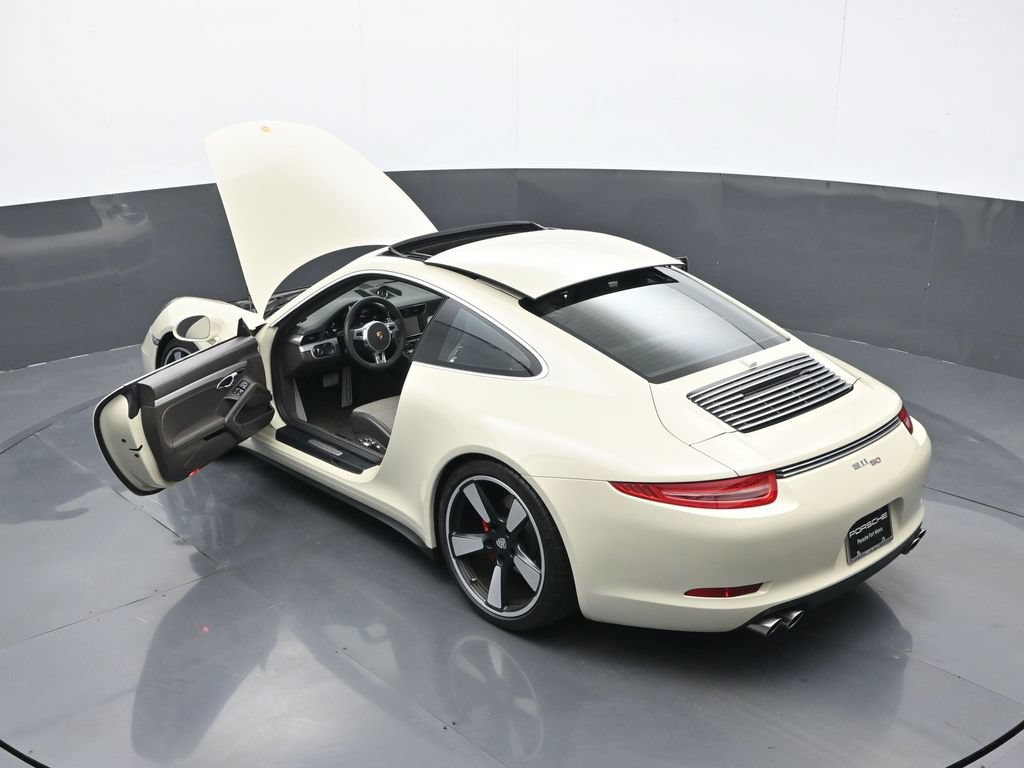 Certified 2014 Porsche 911 50th Anniversary Edition RWD image 25