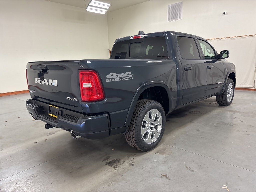 New 2026 RAM 1500 4x4 Crew Cab image 9