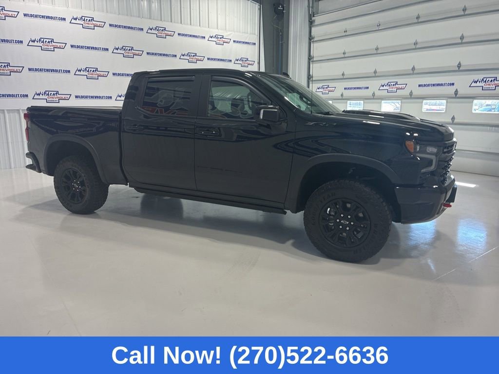 Used 2023 Chevrolet Silverado 1500 ZR2 w/ Technology Package image 8