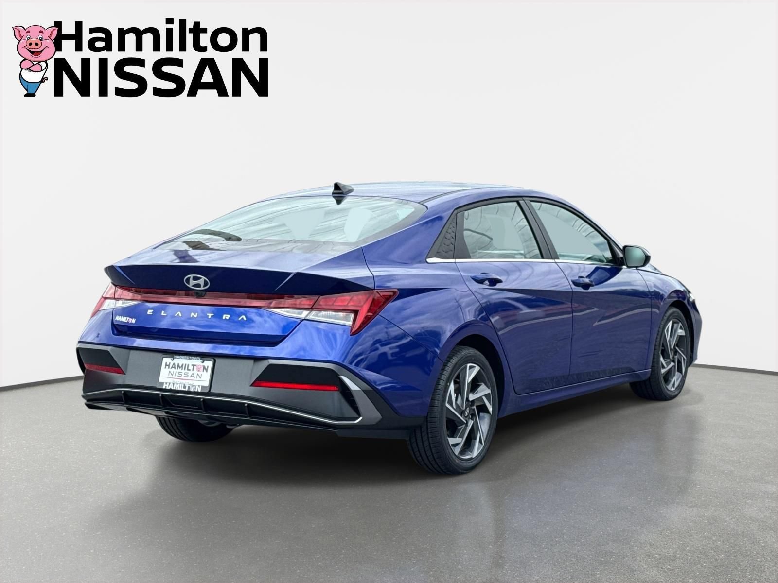 Used 2025 Hyundai Elantra SEL FWD image 2