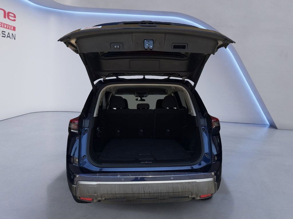 Used 2024 Nissan Rogue SV FWD image 19