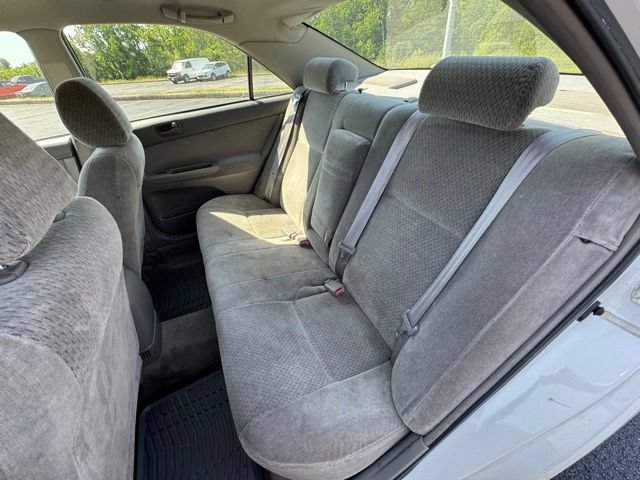 Used 2002 Toyota Camry LE FWD image 11