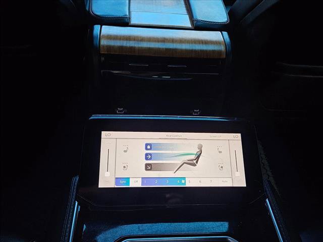 Used 2022 Jeep Grand Wagoneer Series III w/ Rear Seat Video Group 1 image 21