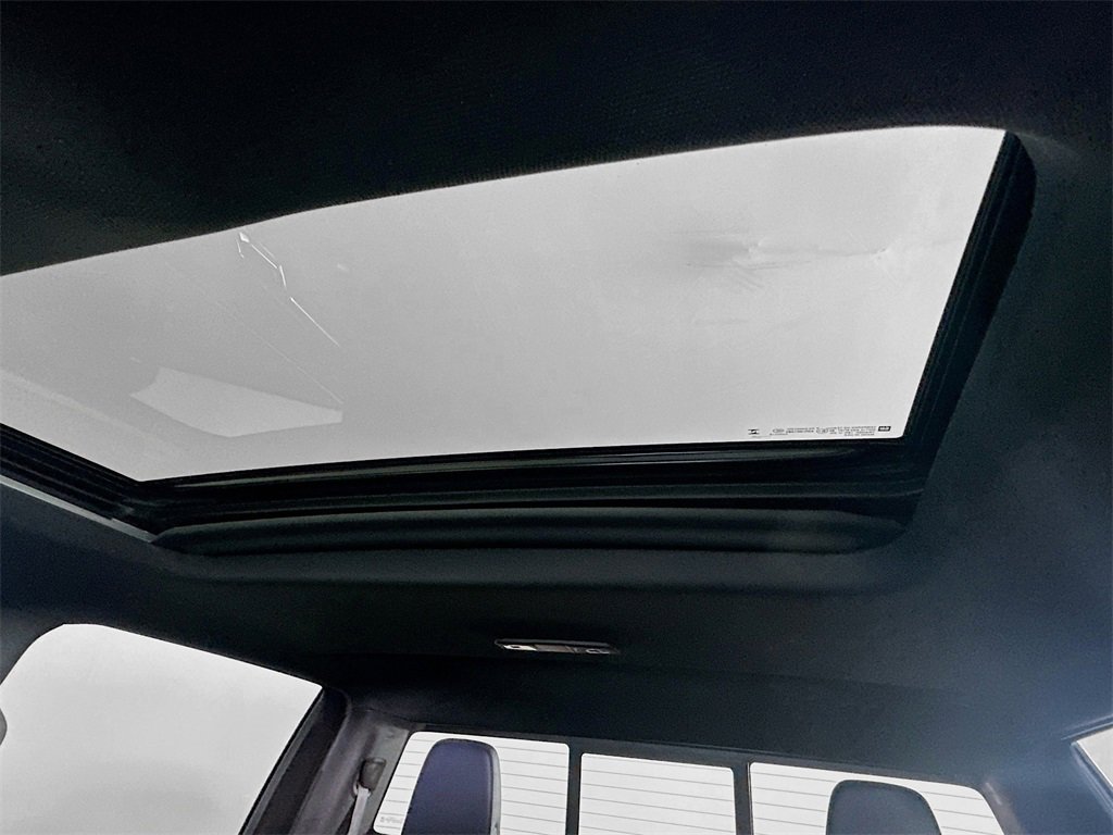 Used 2024 Chevrolet Silverado 3500 High Country w/ High Country Premium Package image 21