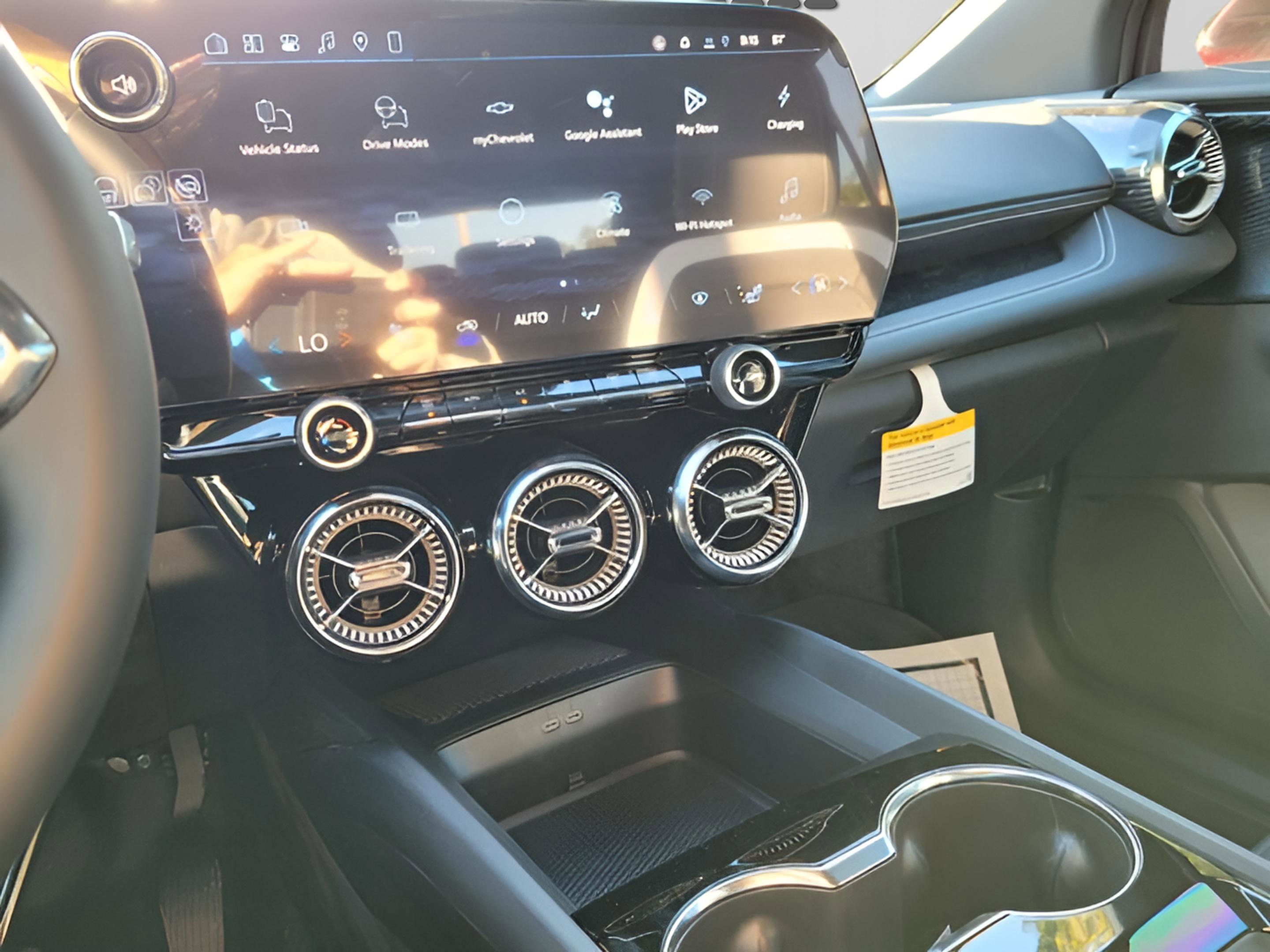 New 2026 Chevrolet Blazer EV LT AWD/4WD image 11