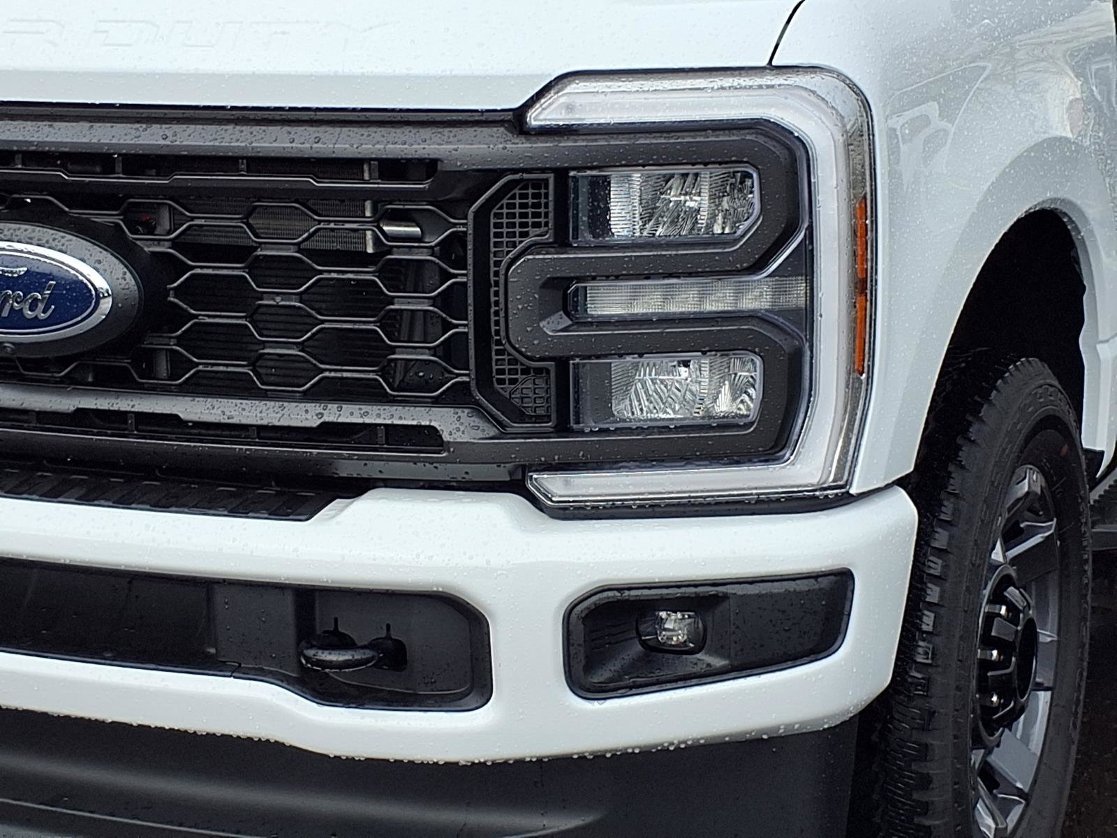 Used 2024 Ford F250 Lariat w/ Sport Appearance Package image 31