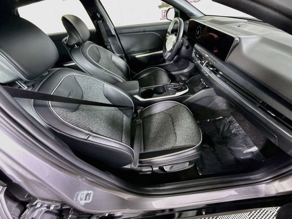 Certified 2025 Kia K4 GT-Line w/ GT-Line Sunroof Package FWD image 29