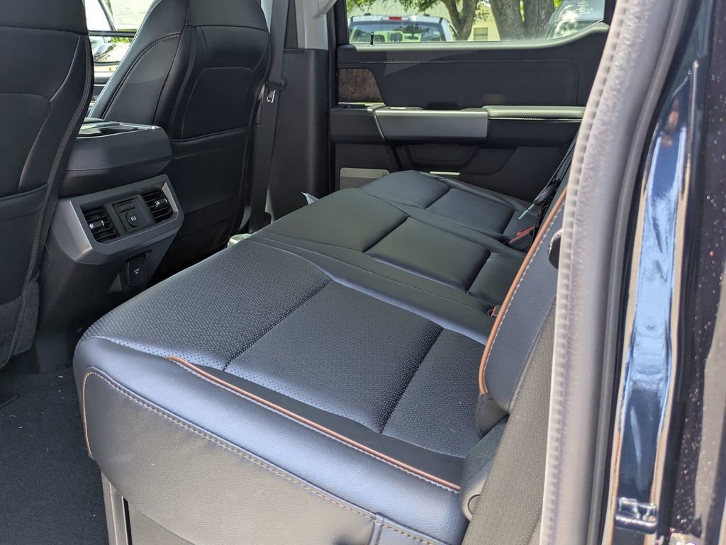 New 2025 Ford F250 Lariat w/ Lariat Ultimate Package image 32