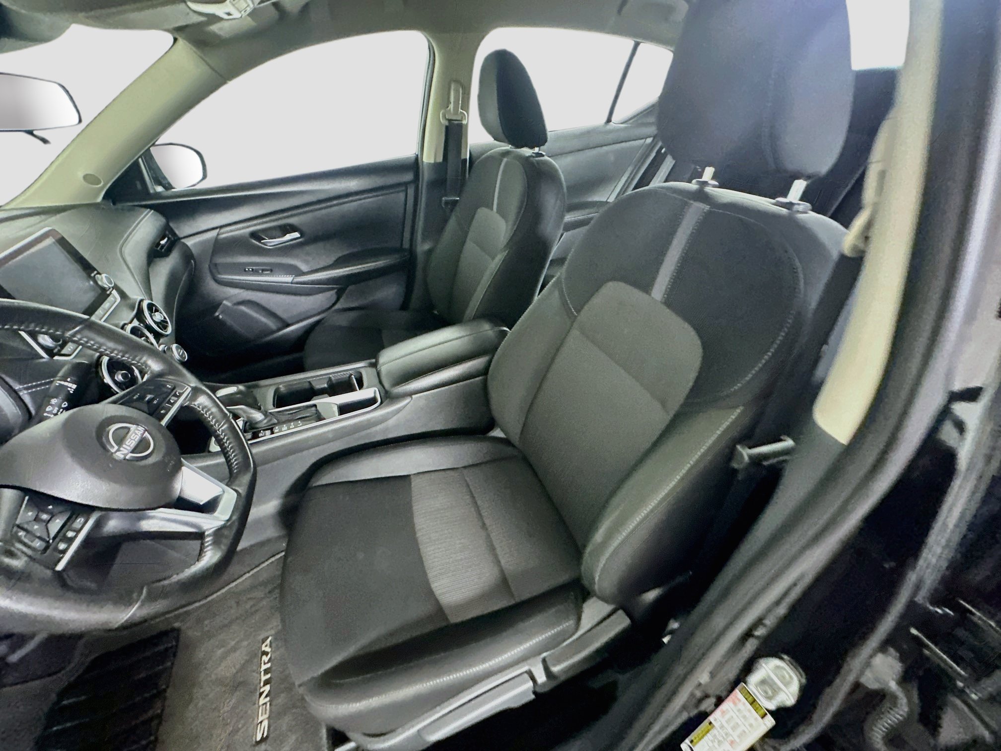 Used 2025 Nissan Sentra SV w/ All-Weather Package FWD image 13