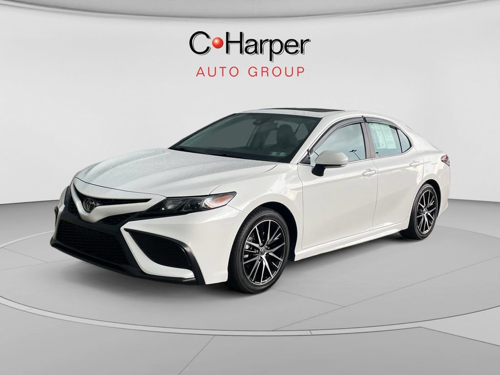 Used 2022 Toyota Camry SE w/ Cold Weather Package AWD/4WD image 7
