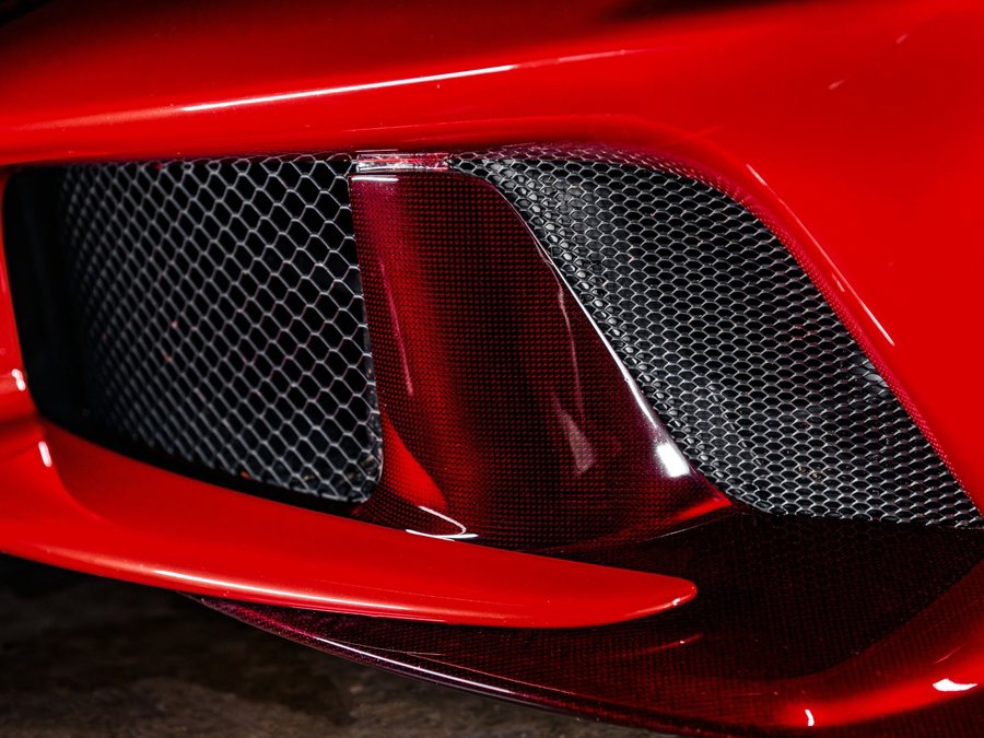 Used 2015 Ferrari LaFerrari image 25