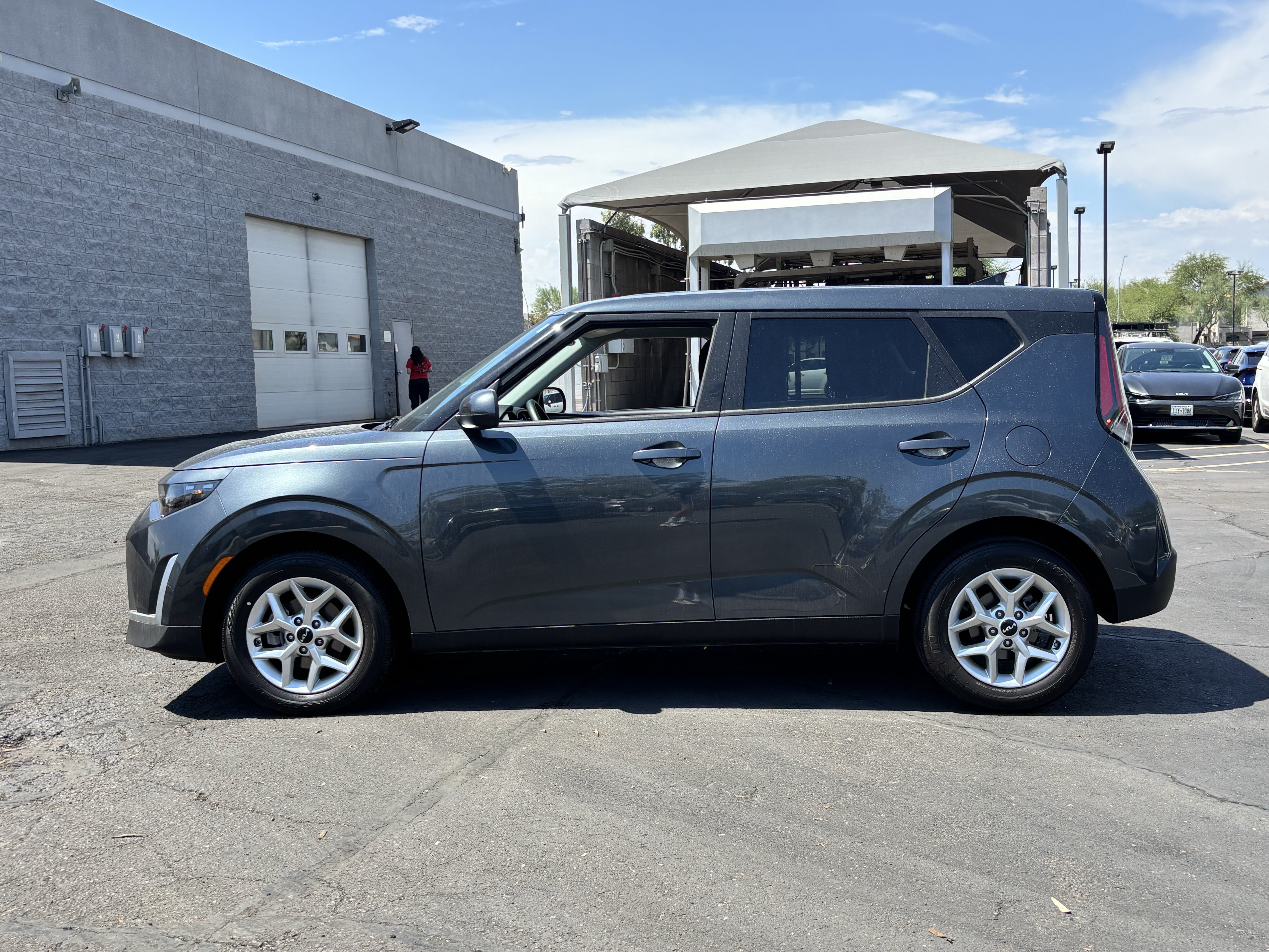 Certified 2025 Kia Soul LX w/ LX Technology Package FWD image 5