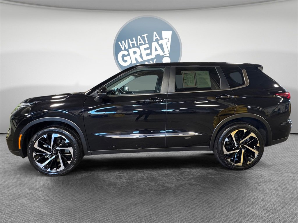 Used 2024 Mitsubishi Outlander SE image 7