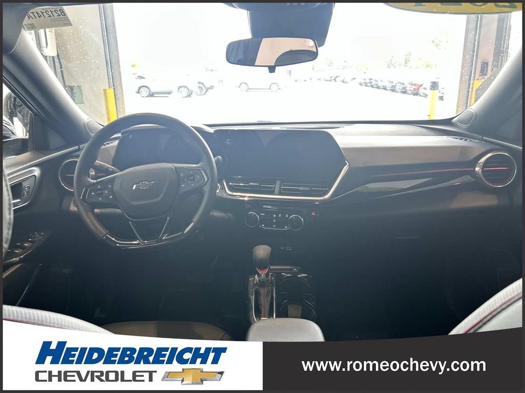 Certified 2024 Chevrolet Trax RS w/ Driver Confidence Package FWD image 16