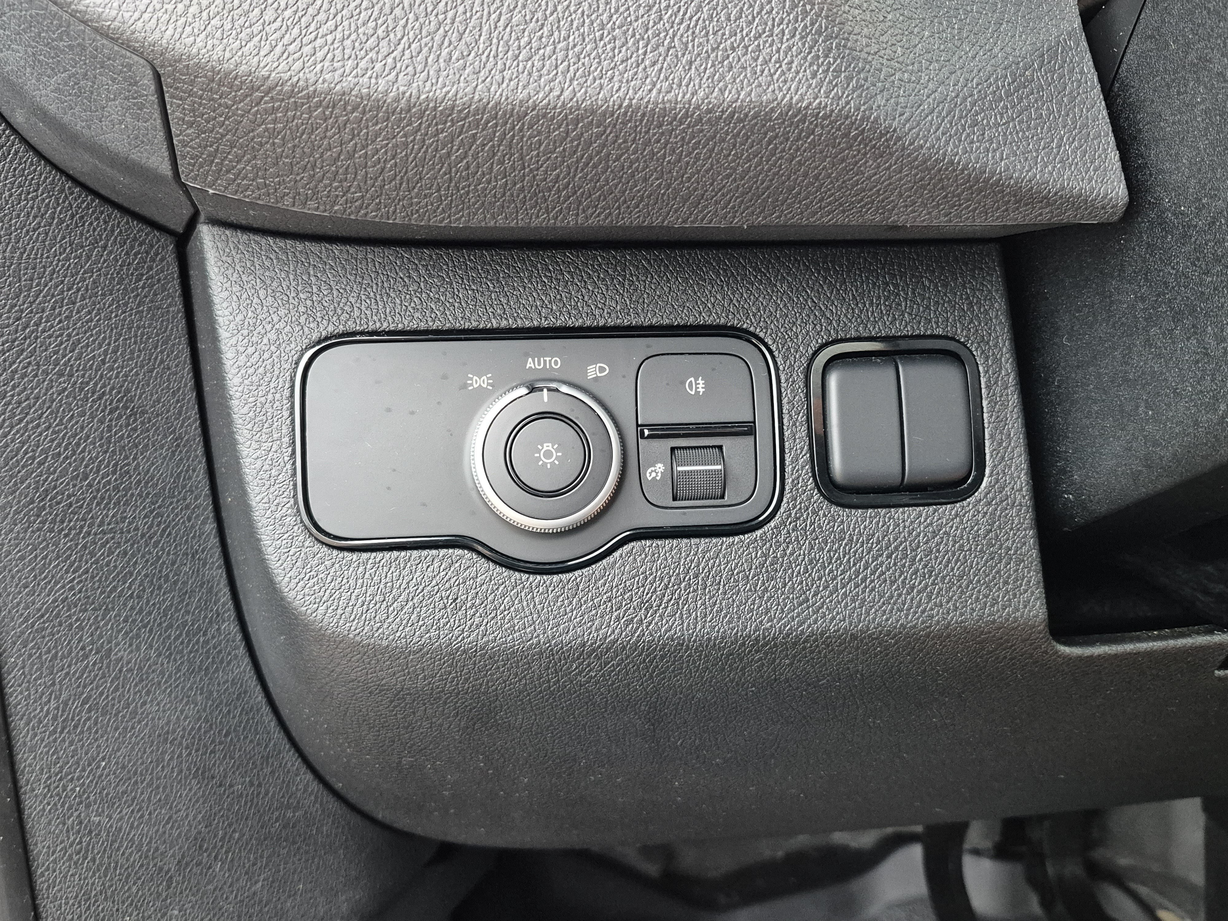 Used 2024 Mercedes-Benz Sprinter 2500 image 20