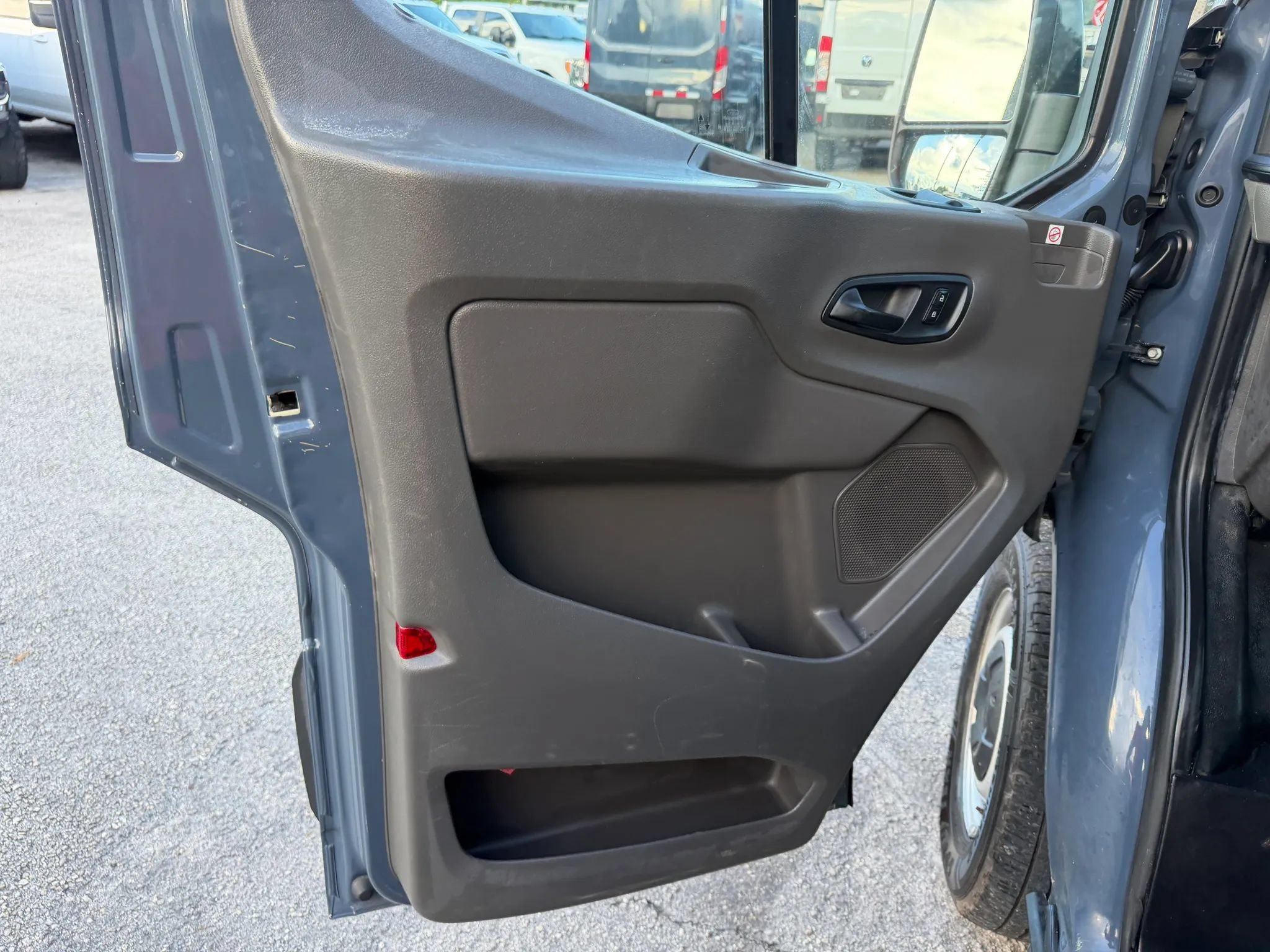 Used 2020 Ford Transit 250 148 High Roof Extended RWD image 12