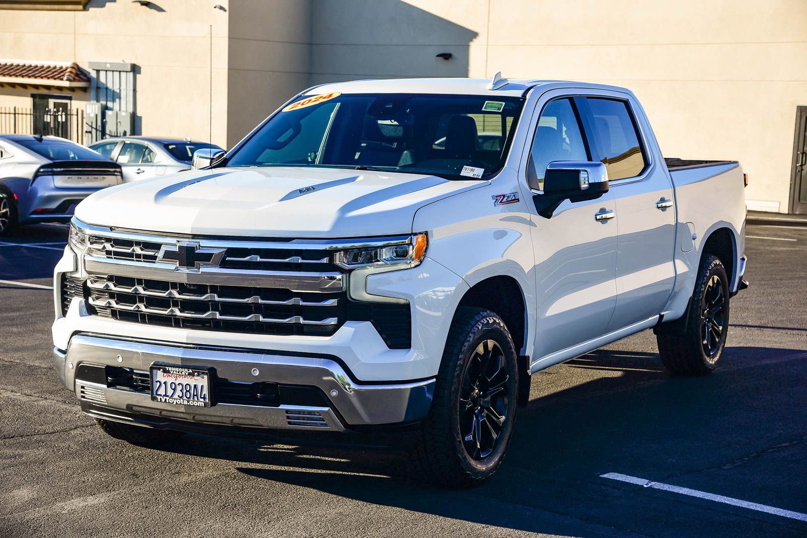Used 2024 Chevrolet Silverado 1500 LTZ image 3