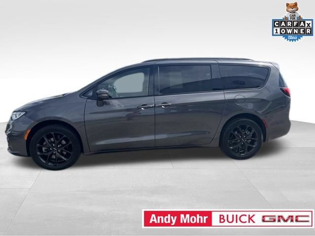Used 2022 Chrysler Pacifica Touring-L w/ S Appearance Package AWD/4WD image 7