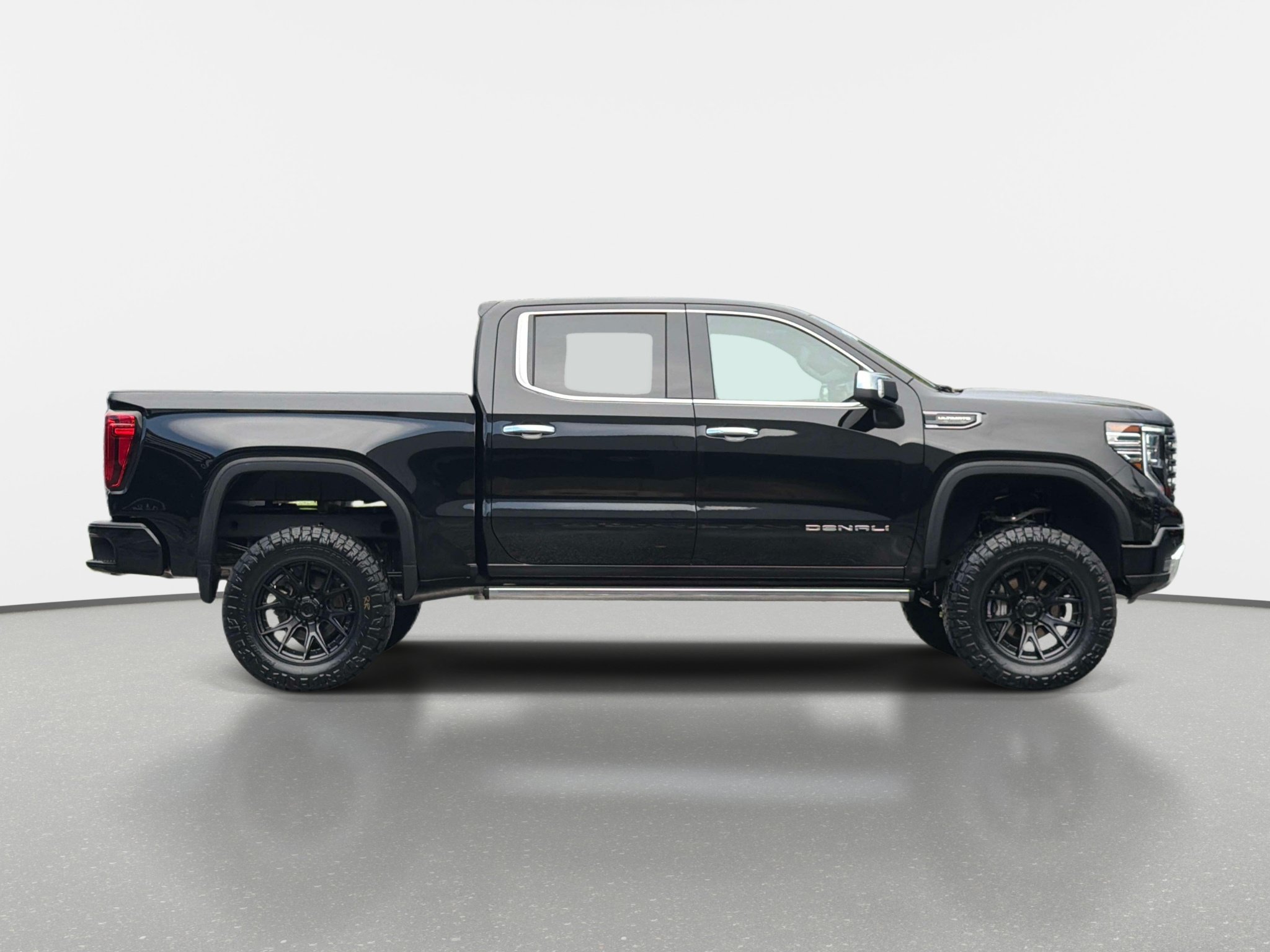 Used 2026 GMC Sierra 1500 Denali Ultimate AWD/4WD image 2